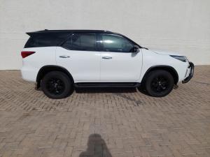 Toyota Fortuner 2.8GD-6 Epic Black - Image 3