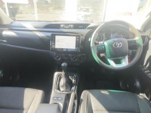 Toyota Hilux 2.4GD-6 double cab 4x4 Raider manual - Image 6