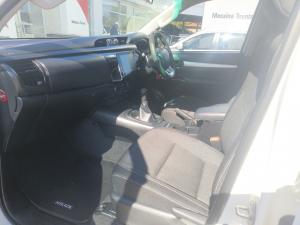 Toyota Hilux 2.4GD-6 double cab 4x4 Raider manual - Image 7