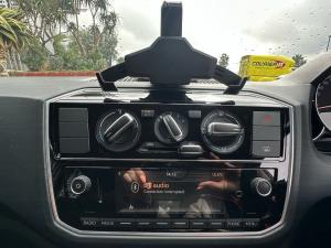 Volkswagen up! cross up! 5-door 1.0 - Image 24