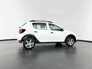 Renault Sandero 900T Stepway Expression - Image 6