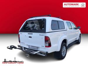 Toyota Hilux 3.0D-4D double cab 4x4 Raider Legend 45 auto - Image 4