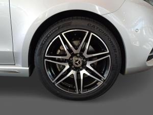 Mercedes-Benz V-Class V300d Exclusive - Image 15