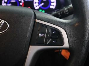 Hyundai Accent sedan 1.6 Fluid auto - Image 25