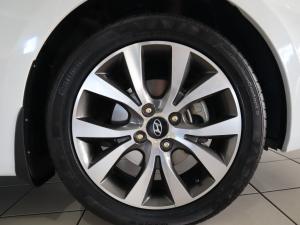 Hyundai Accent sedan 1.6 Fluid auto - Image 26