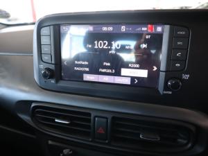 Hyundai Grand i10 1.0 Premium hatch - Image 10