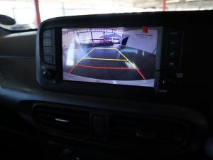 Hyundai Grand i10 1.0 Premium hatch - Image 12