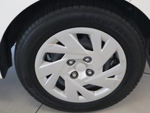 Hyundai Grand i10 1.0 Premium hatch - Image 23