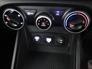 Hyundai Venue 1.0T Motion auto - Image 14