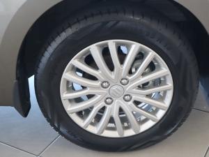 Suzuki DZire 1.2 GL auto - Image 25
