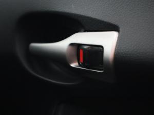 Toyota Corolla Quest 1.6 - Image 18