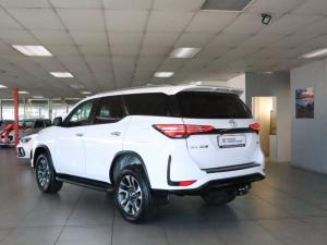 Toyota Fortuner 2.4GD-6 4x4 - Image 3