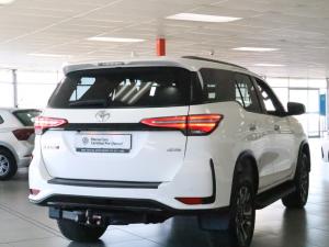 Toyota Fortuner 2.4GD-6 4x4 - Image 5