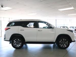 Toyota Fortuner 2.4GD-6 4x4 - Image 6