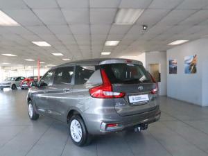 Toyota Rumion 1.5 SX manual - Image 3