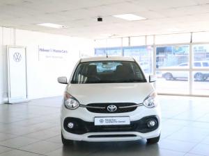 Toyota Vitz 1.0 XR manual - Image 8