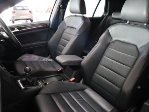 Volkswagen Golf GTI - Image 11