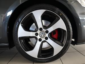 Volkswagen Golf GTI - Image 21