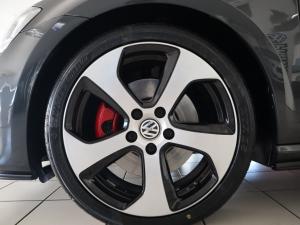 Volkswagen Golf GTI - Image 26