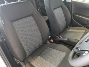 Volkswagen Polo Vivo hatch 1.4 Life - Image 16