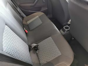 Volkswagen Polo Vivo hatch 1.6 Life - Image 6