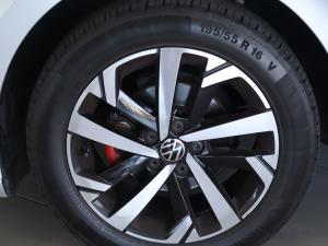 Volkswagen Polo hatch 1.0TSI Life manual - Image 24