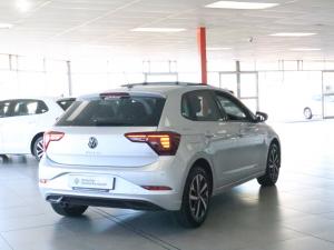 Volkswagen Polo hatch 1.0TSI Life manual - Image 5