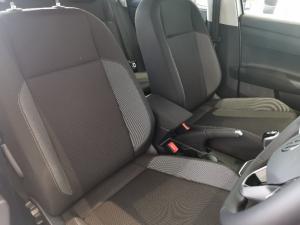Volkswagen Polo hatch 1.0TSI Life manual - Image 12