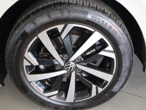 Volkswagen Polo hatch 1.0TSI Life auto - Image 25
