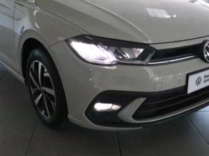 Volkswagen Polo hatch 1.0TSI Life auto - Image 8