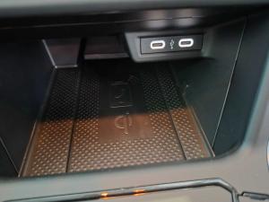 Volkswagen Polo hatch 1.0TSI Life auto - Image 1
