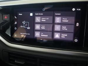 Volkswagen Polo sedan 1.6 Life manual - Image 12