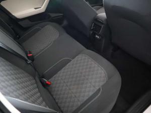 Volkswagen Polo sedan 1.6 Life manual - Image 20