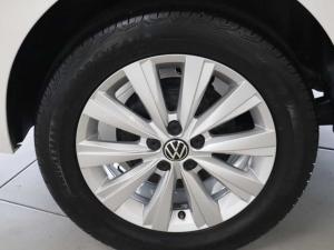 Volkswagen Polo sedan 1.6 Life manual - Image 27