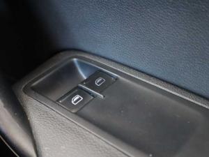 Volkswagen Polo Vivo hatch 1.4 Trendline - Image 14