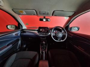 Toyota Starlet 1.5 XR manual - Image 11