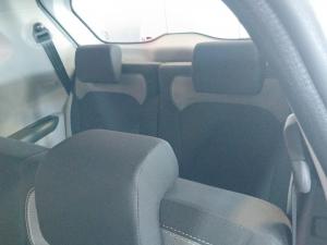 Renault Triber 1.0 Life - Image 11
