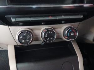 Renault Triber 1.0 Zen manual - Image 17