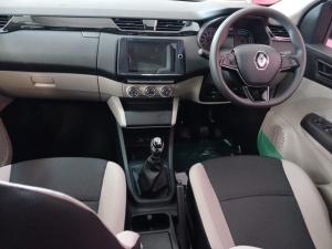 Renault Triber 1.0 Zen manual - Image 9