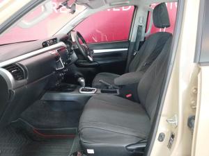 Toyota Hilux 2.8GD-6 double cab Raider auto - Image 10