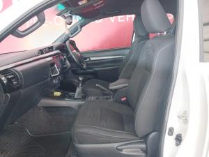Toyota Hilux 2.8GD-6 Xtra cab 4x4 Legend manual - Image 9
