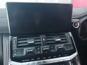 Toyota Land Cruiser 300 3.3D ZX - Image 15