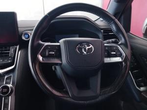 Toyota Land Cruiser 300 3.3D ZX - Image 13