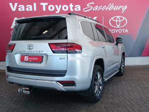 Toyota Land Cruiser 300 3.3D ZX - Image 4