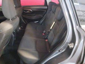 Toyota Urban Cruiser 1.5 XR auto - Image 10