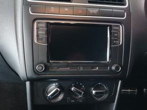 Volkswagen Polo sedan 1.6 Comfortline auto - Image 15