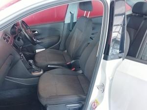 Volkswagen Polo sedan 1.6 Comfortline auto - Image 9