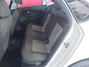 Volkswagen Polo sedan 1.6 Trendline - Image 10