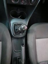 Volkswagen Polo sedan 1.6 Trendline - Image 15