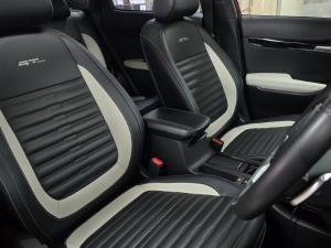 Kia Seltos 1.5T-GDI GT Line - Image 12